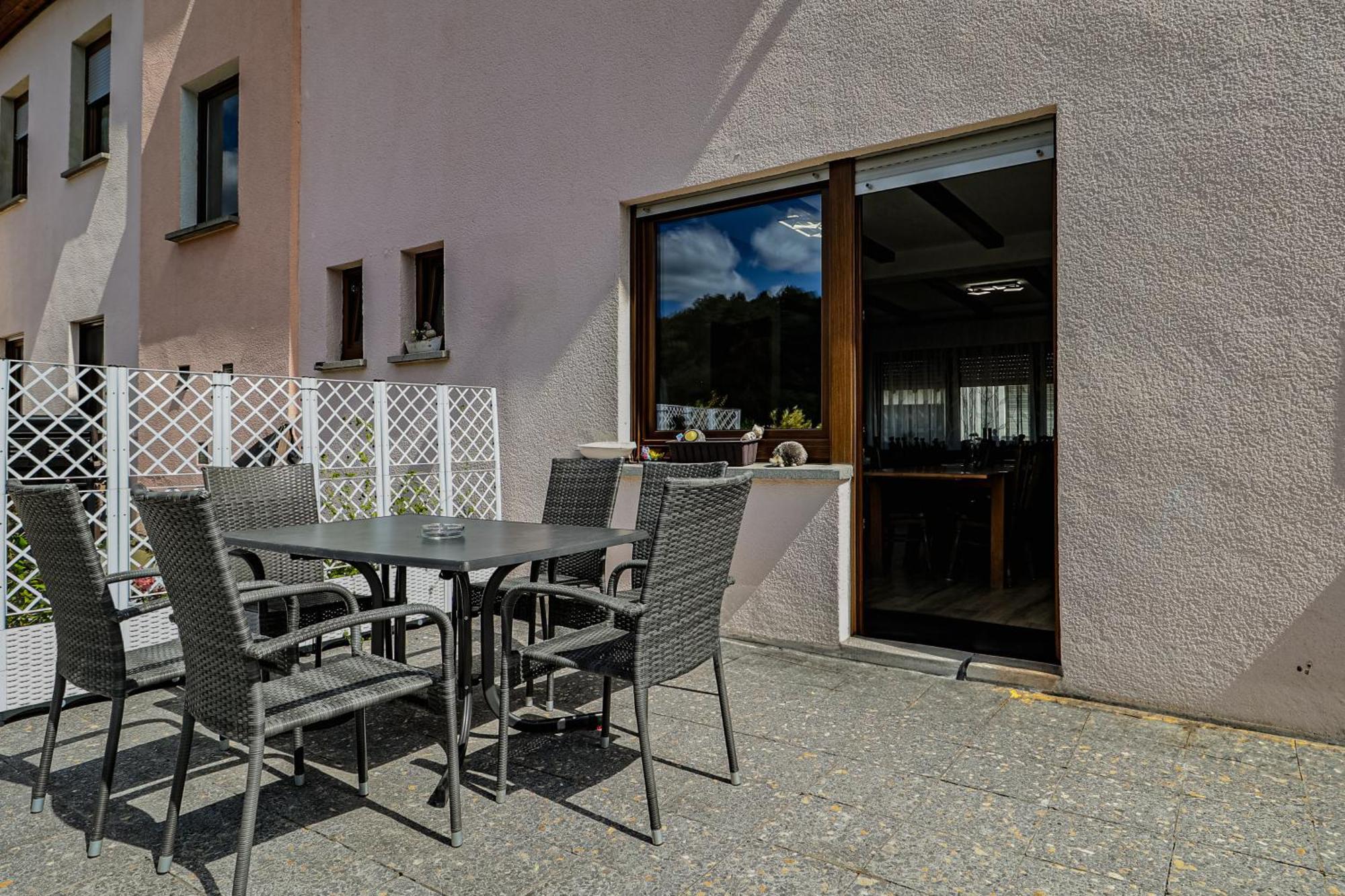 Exklusive Moselidylle: Fewo Mit Traumhaftem Staustufenblick, Netflix, Terrasse Neef Exterior photo